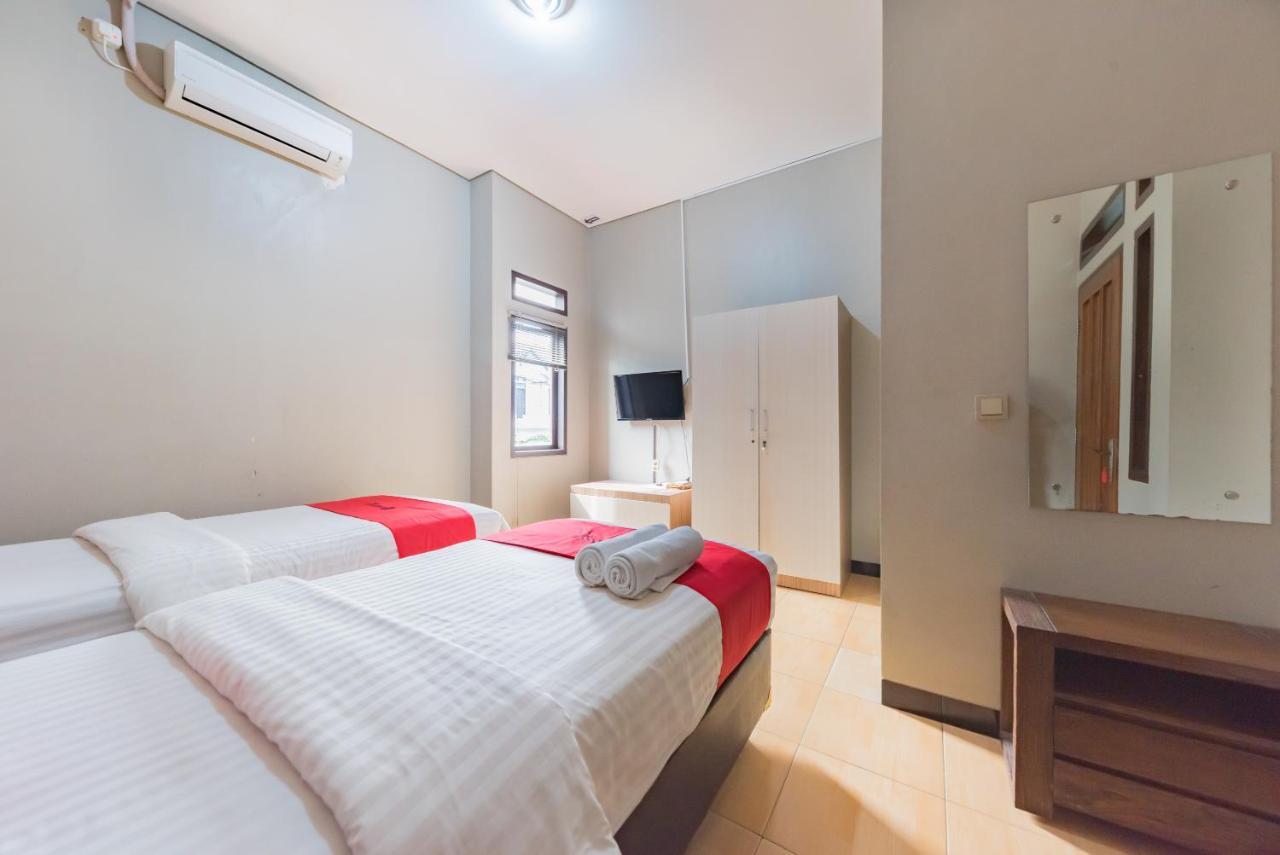 Reddoorz Syariah Near Politeknik Negeri Bandung Campus Hotel Cimahi Eksteriør billede